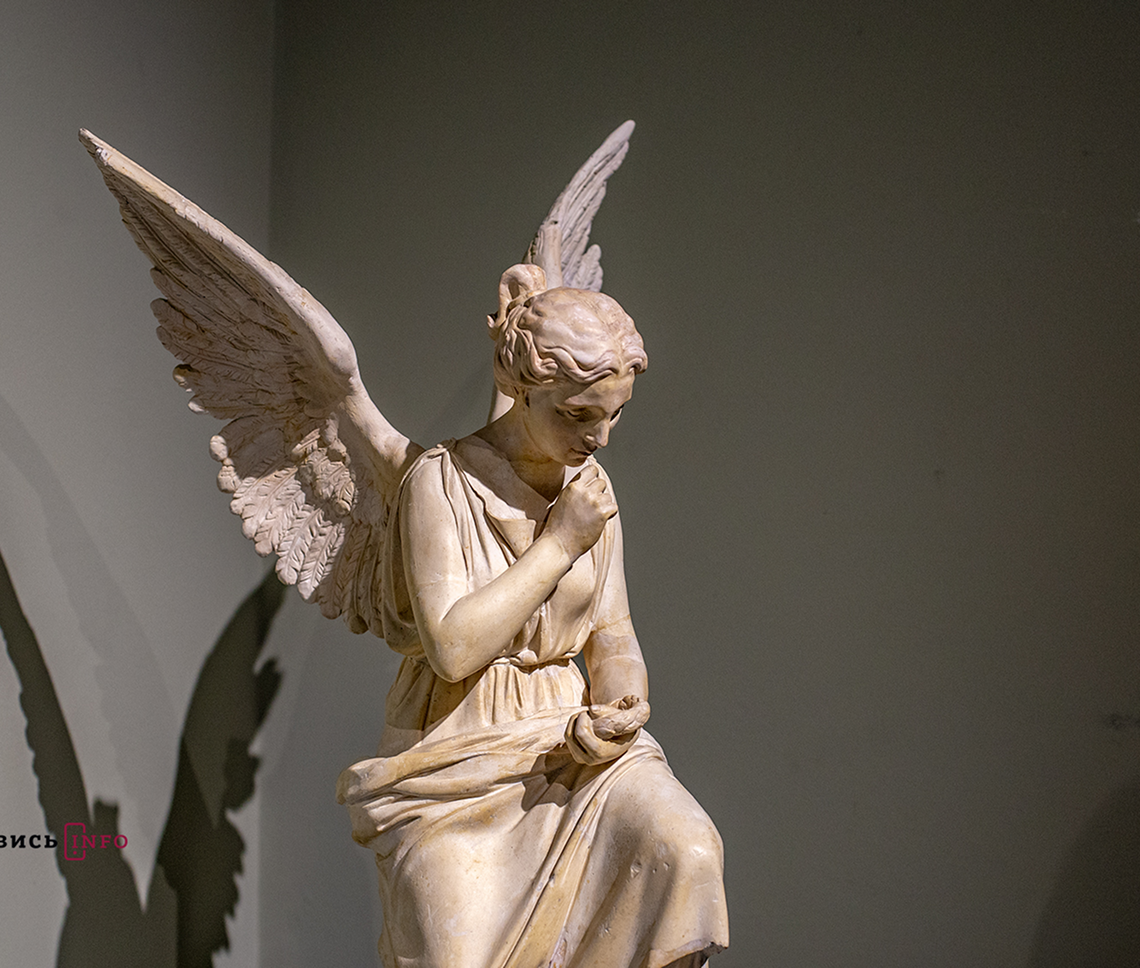 sculpture